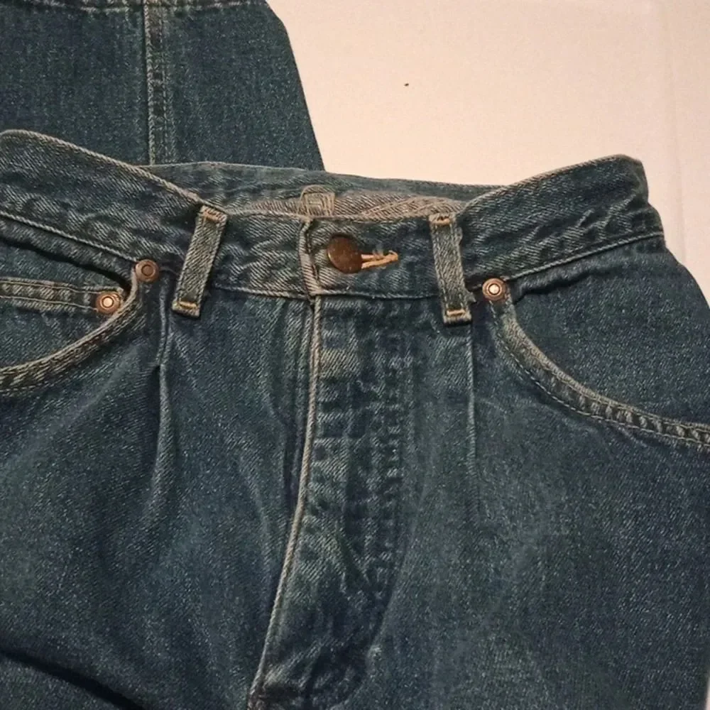 Lee size 7 women's jeans
